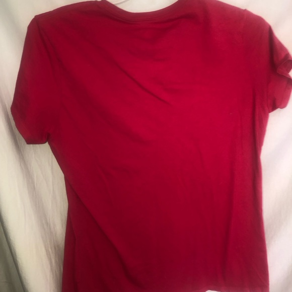 North face red women’s tshirt - Picture 5 of 8
